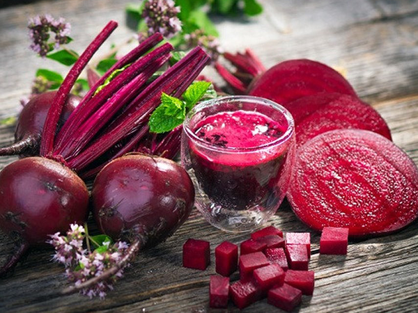 Cách làm mặt nạ dưỡng da từ củ dền chống nhăn tuyệt vời