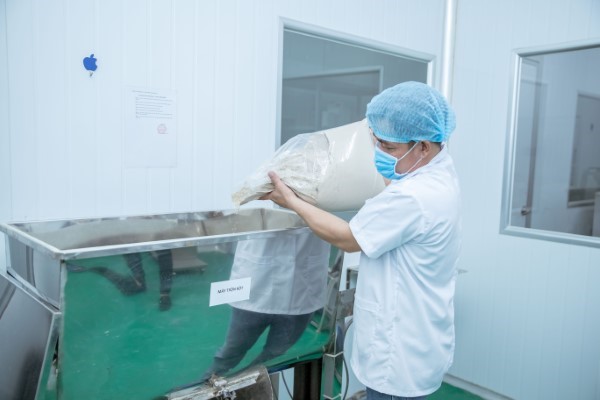 Tìm hiểu công thức sản xuất kem chống nắng cao cấp