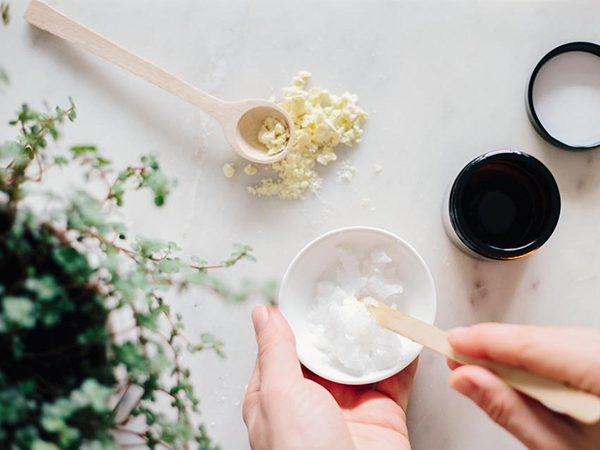 Cách làm kem chống nắng từ dầu dừa an toàn