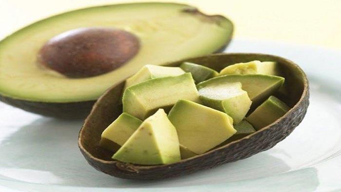 Đắp mặt nạ bơ có tác dụng gì