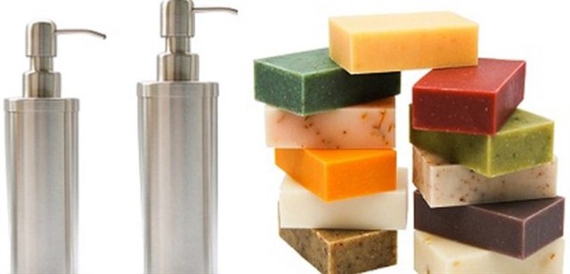 Nên dùng sữa tắm hay xà bông sẽ tốt hơn