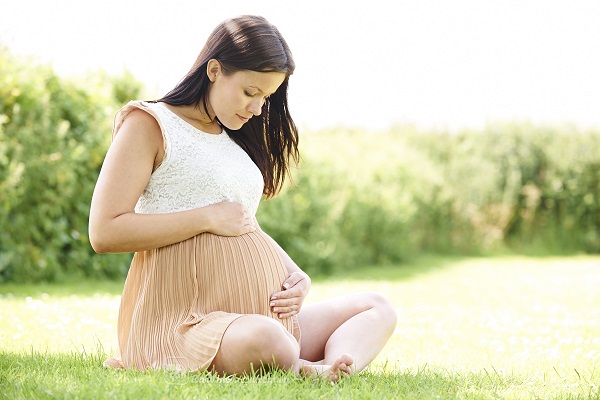 Cách lựa chọn dung dịch vệ sinh phụ nữ an toàn cho bà bầu