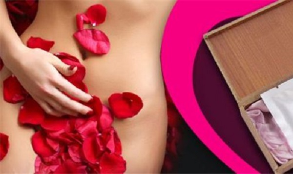 Sử dụng dịch vệ sinh phụ nữ trị thâm vùng kín