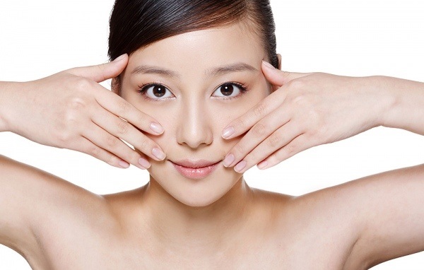 Lưu ý sử dụng sữa rửa mặt dành cho da khô