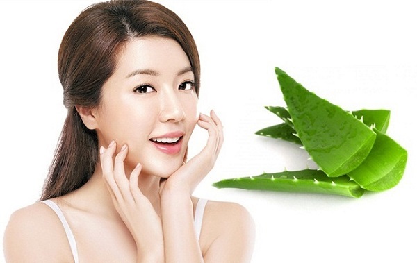 Trị sạch mụn trứng cá với cách làm sữa rửa mặt bằng nha đam